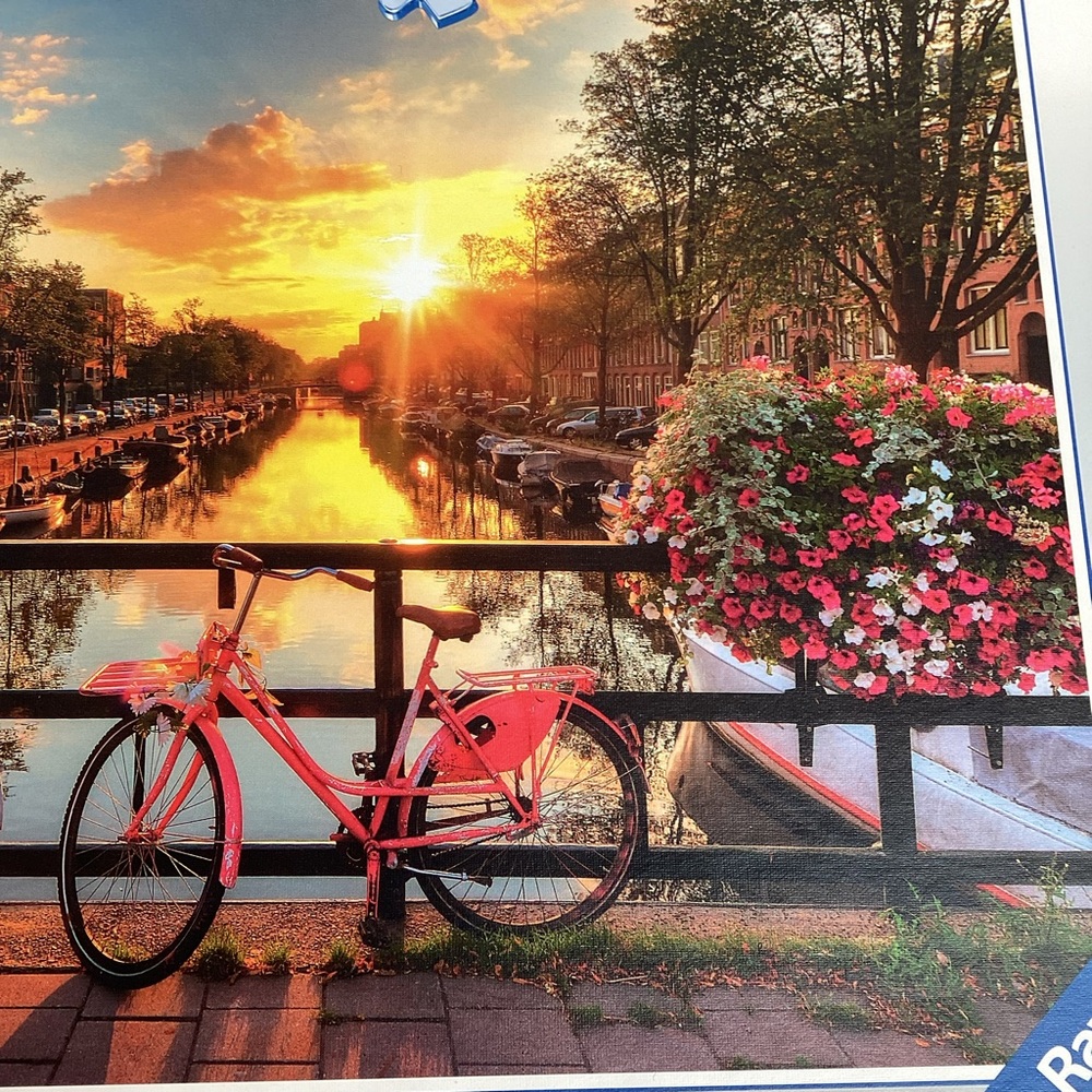 Ravensburger “Bicycles In Amsterdam” 1000 Piece Jigsaw Puzzle